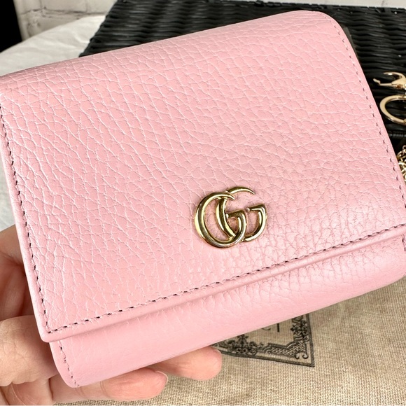 Gucci Marmont pink leather compact mini wallet crossbody or bum bag with chain - Picture 6 of 16